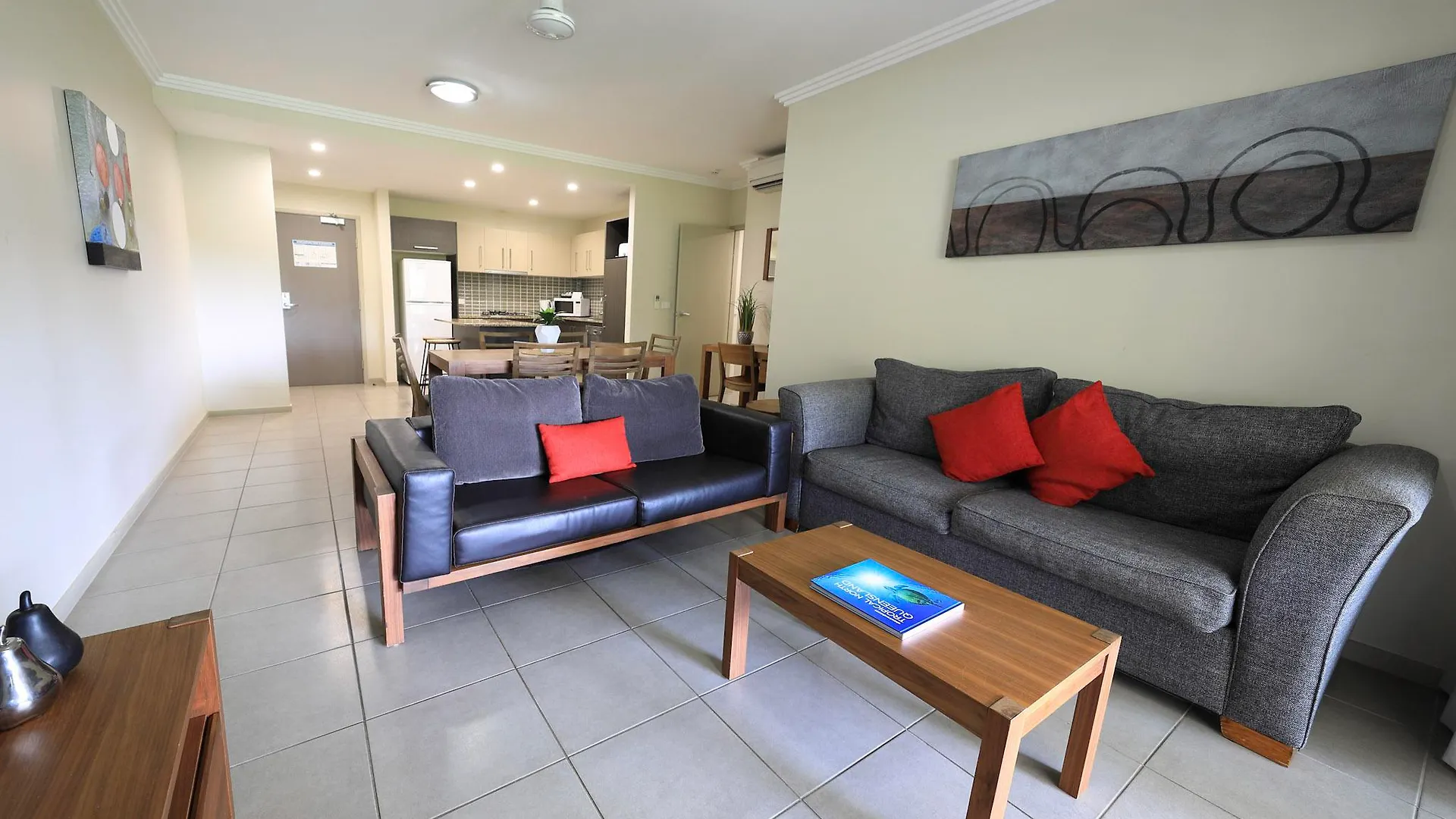 ****  Paradise Palms Resort Cairns Australia