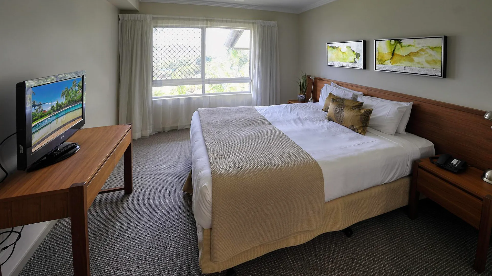 Paradise Palms Resort Cairns