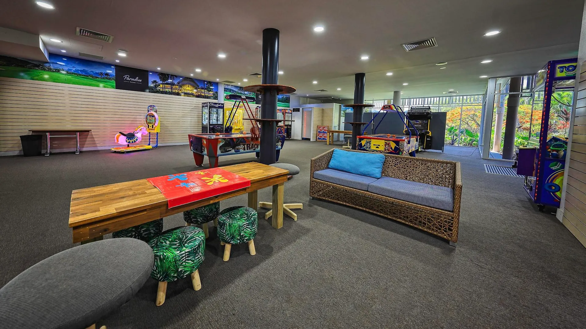 Paradise Palms Resort Cairns 4*,