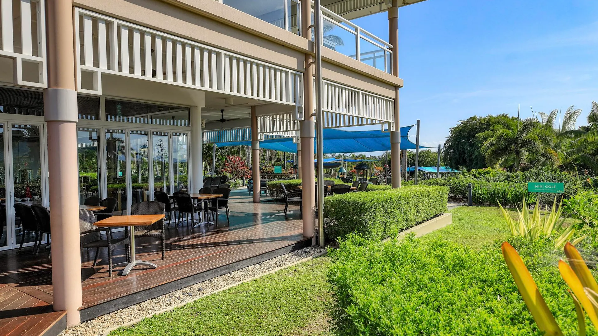 Paradise Palms Resort Cairns